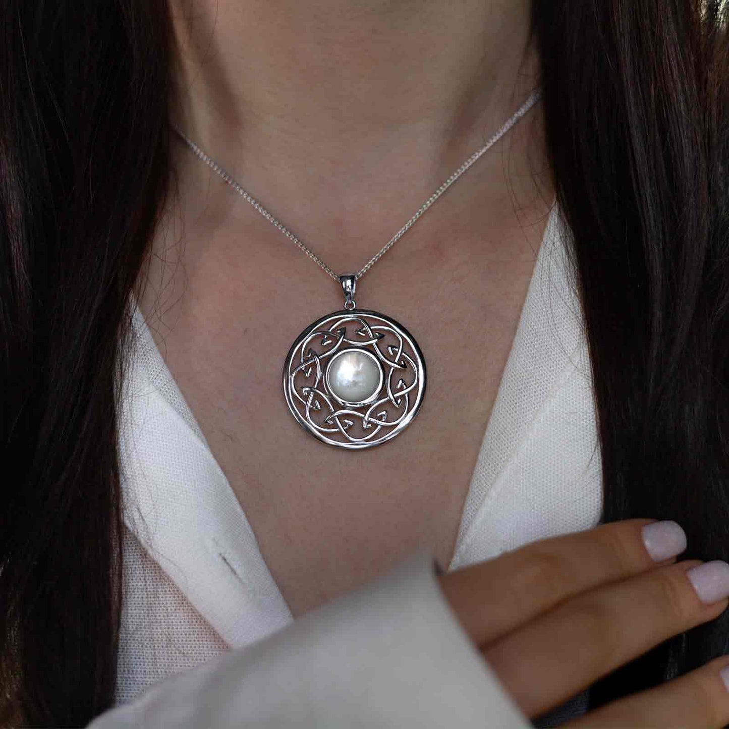 Silver Arian Pendant Celtic Knot Large