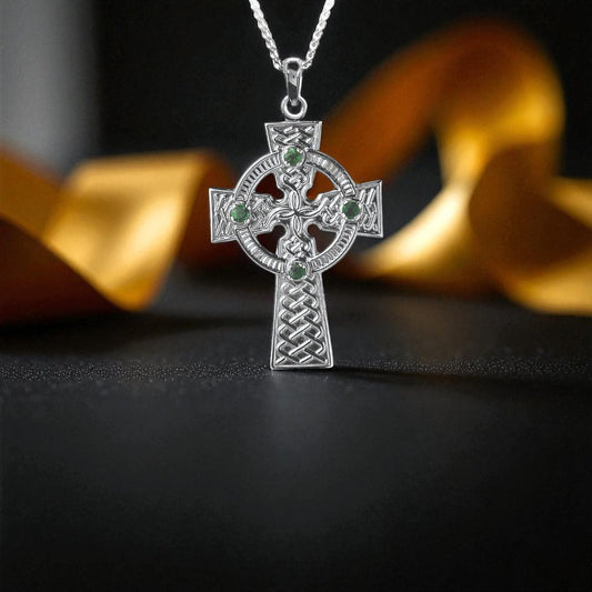 Traditional Celtic Knot Medium with Emeralds