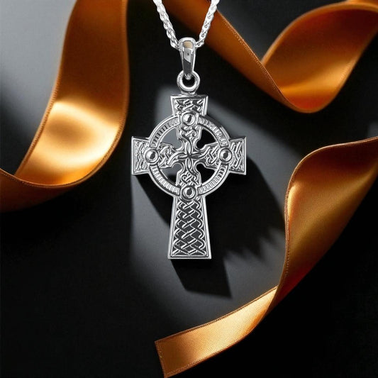 Traditional Celtic Knot Large