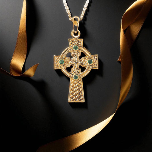 Traditional Celtic Knot Large with Emeralds