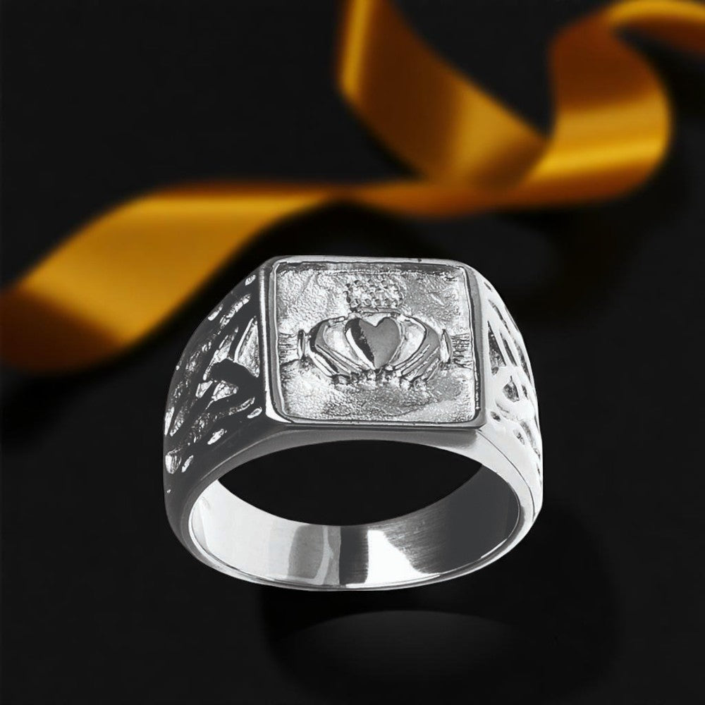 Signet Claddagh Ring