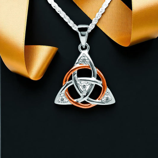 Silver Pendant Intertwined Trinity Knot
