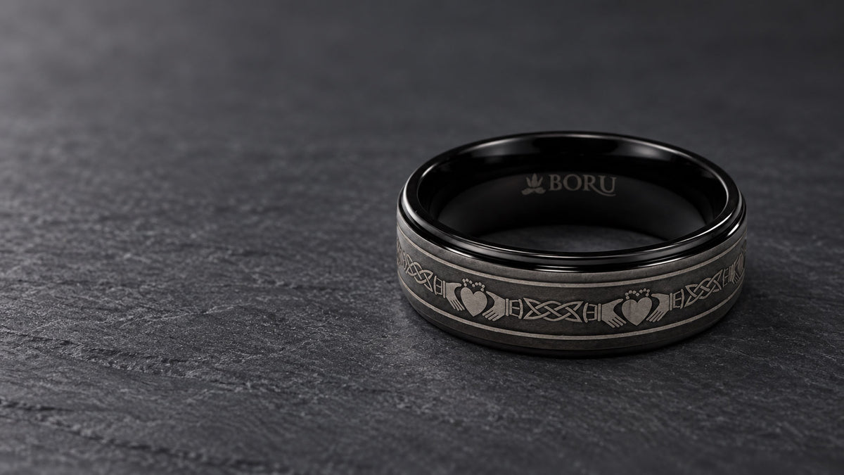 Boru 8mm Titanium Claddagh Design Band