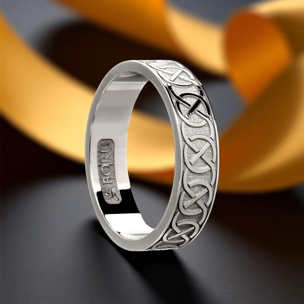 Ladies Closed Celtic Knot Ring