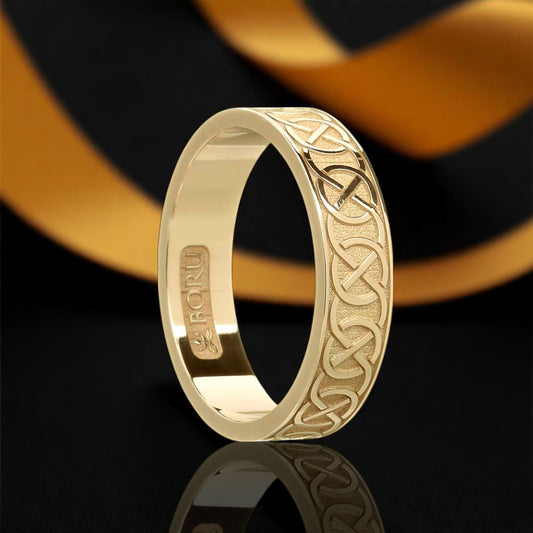 Ladies Closed Celtic Knot Ring