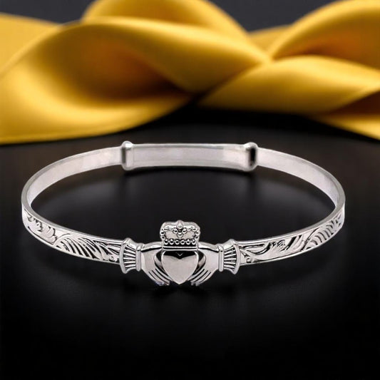 Silver Bangle Ladies Claddagh