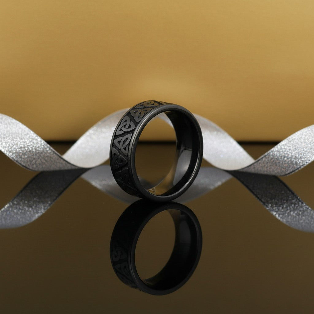Boru 7mm Trinity Knot Black Zirconium Ring