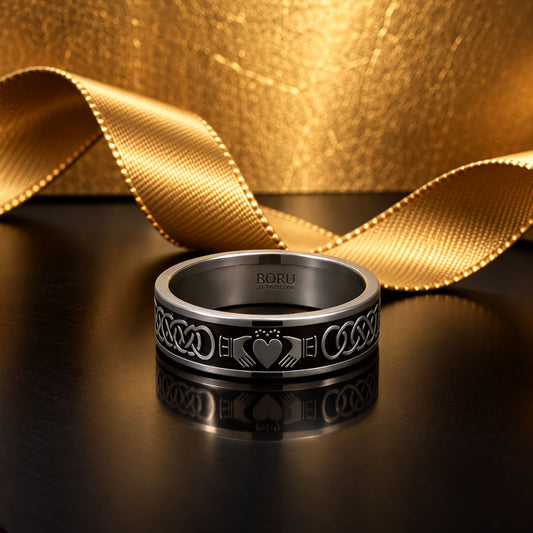 Boru 7mm Claddagh Titanium Band