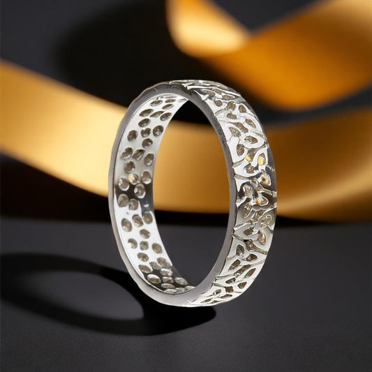 Trinity Knot Filagree Narrow Wedding Ring