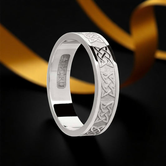 Ladies Lovers Knot Ring