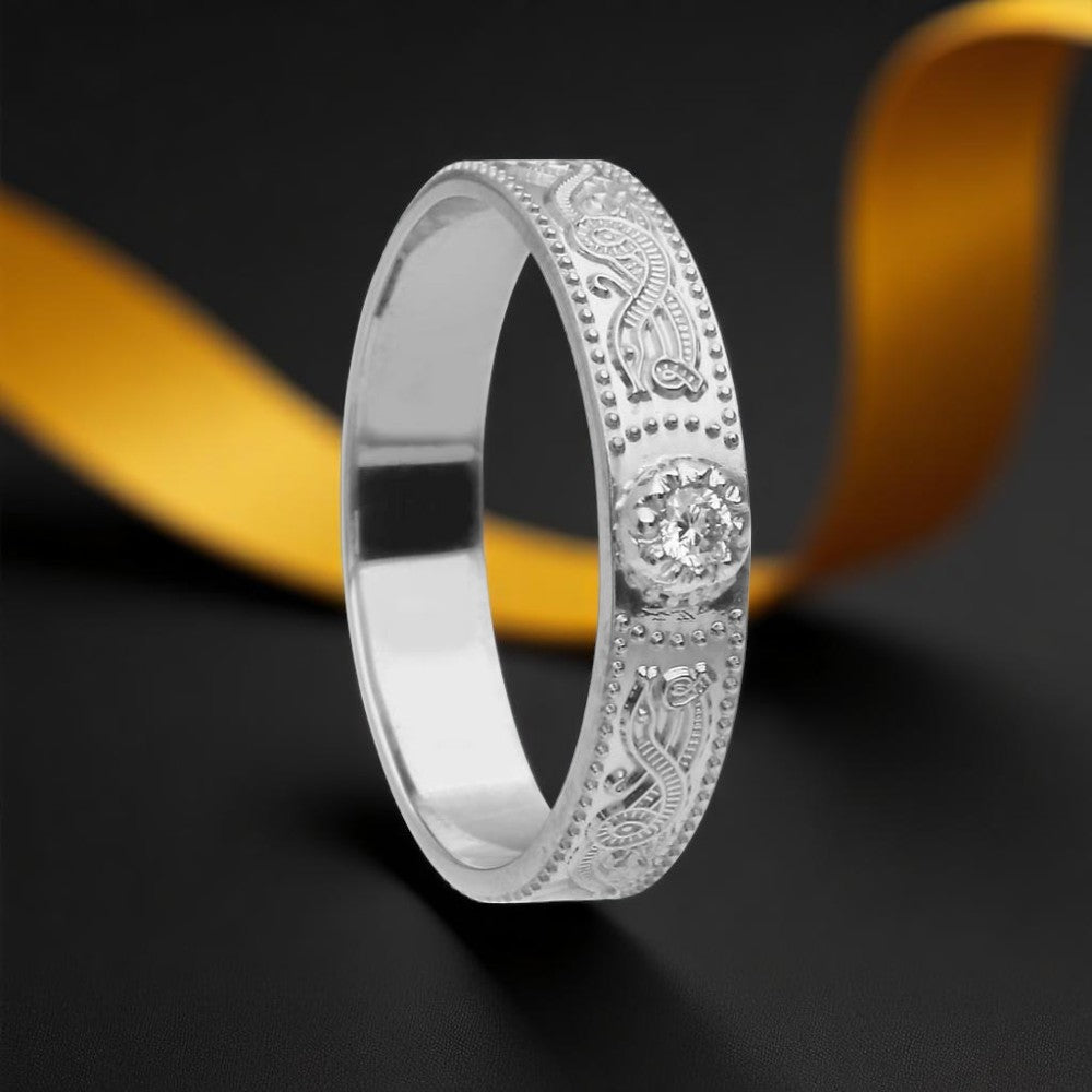 Celtic Warrior Ring - Narrow with Diamond