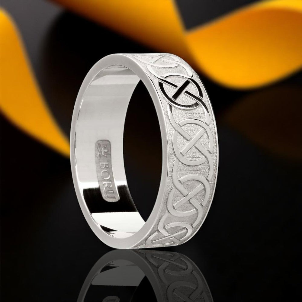 Gents Closed Celtic Knot Ring
