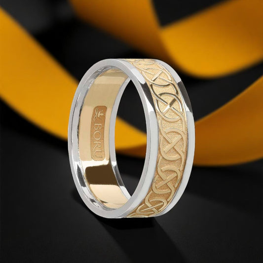 Ladies Closed Celtic Knot Ring with White Trims