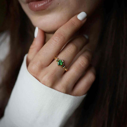 14K Gold Vermeil Boru Claddagh with Twisted Shank