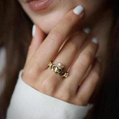 Traditional Large Claddagh Ring